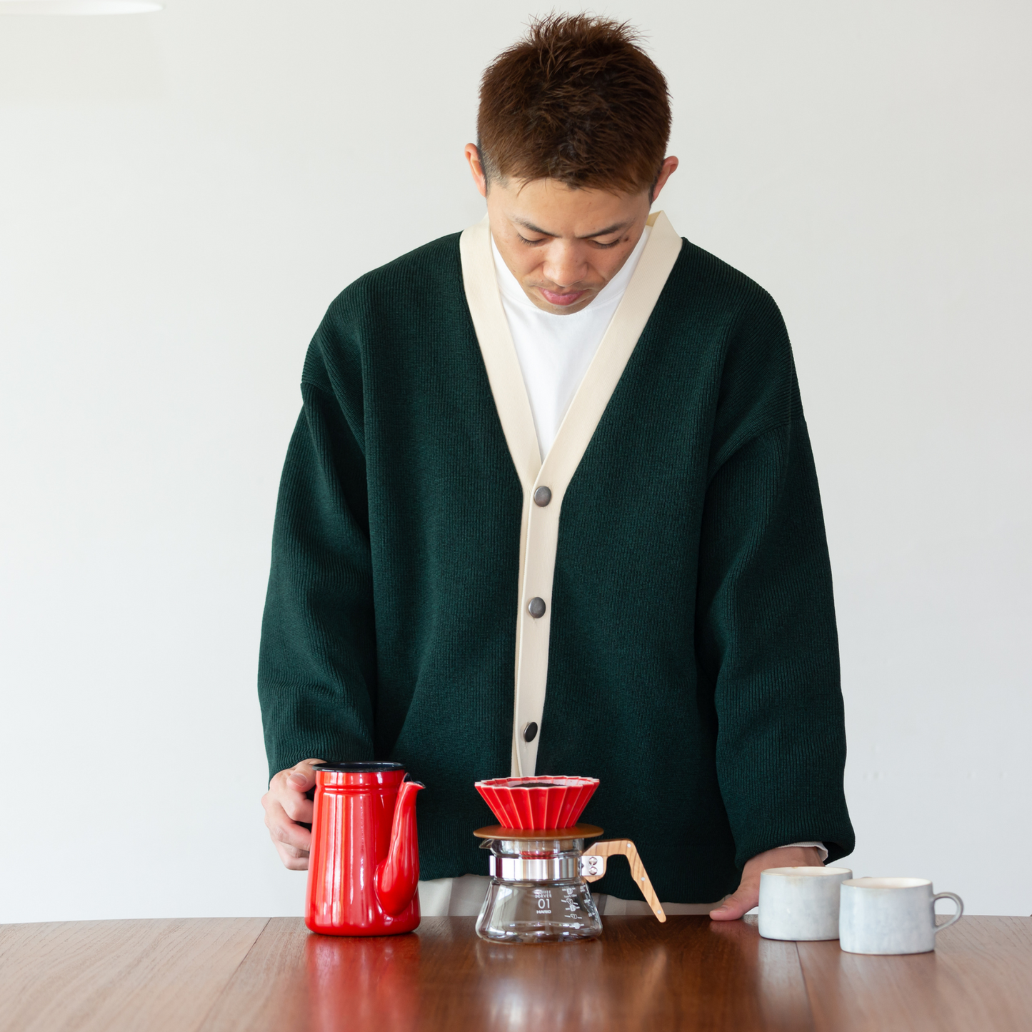 ケニア AA コフィナフ<br>【中煎り】200g<br>甘い香り、カシスやベリーのような酸味と甘味、力強いコク、甘い余韻が長く続く<br>苦味 ★★★☆☆<br>酸味 ★★★☆☆<br>甘み ★★★★☆<br>コク ★★★★★<br>香り ★★★★★