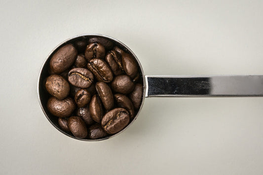 1杯のコーヒーは何ml抽出で、豆を何g使うのが正解なのか？ - 焙煎幸房“そら”